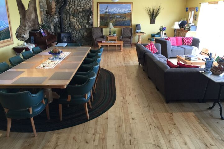 Pioneer Ridge B & B Inn