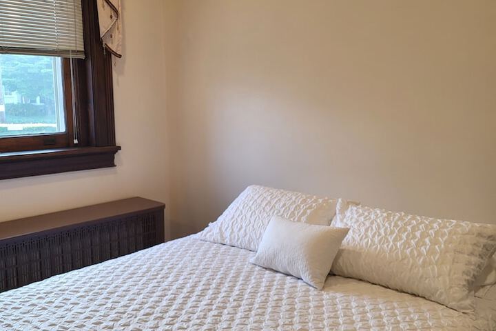 Room 32 of 62