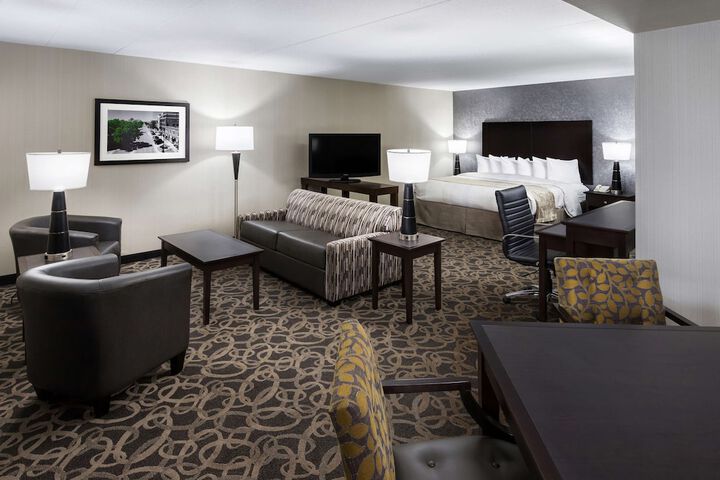 Room 14 of 30