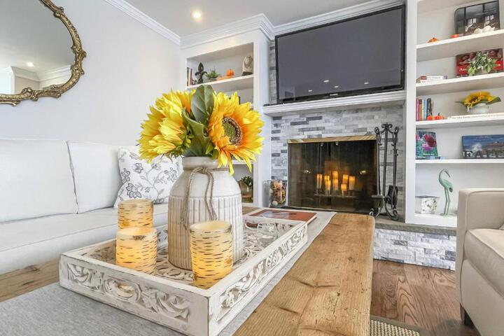 Candlewood Lake House
