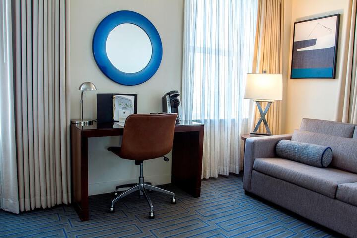 Room 28 of 52