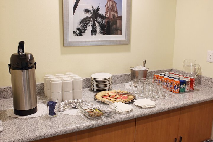 Breakfast/Coffee Service 78 of 89