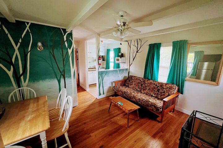 Room 98 of 177