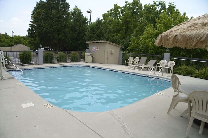 Pool 5 of 23