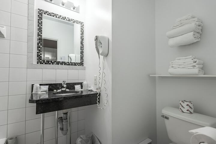 Room 30 of 52