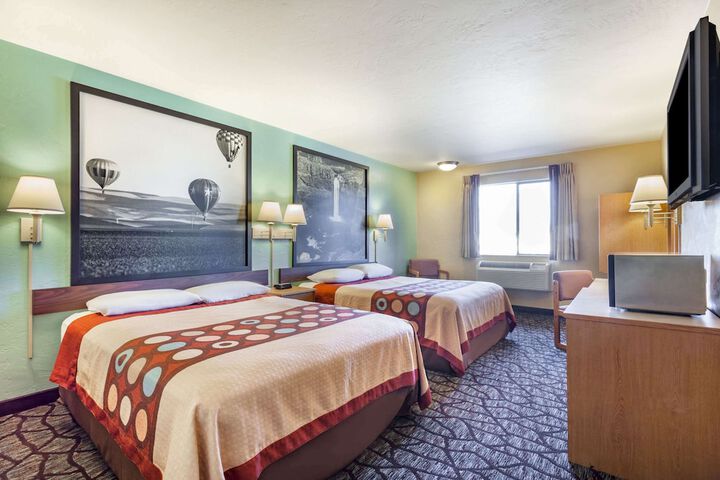 Room 28 of 42
