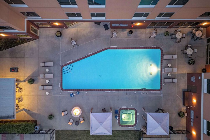 Cambria Hotel Plano Frisco
