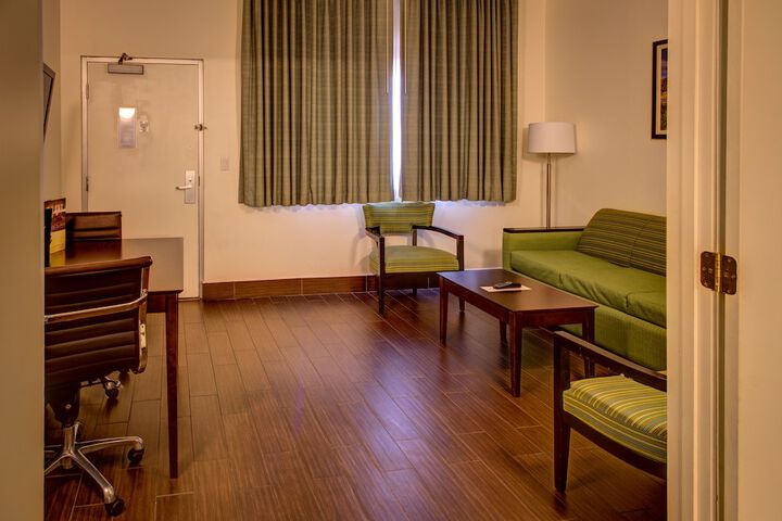 Room 42 of 73