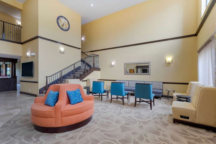 Hotel Interior 7 of 36