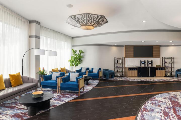 Hampton Inn & Suites Baton Rouge Downtown