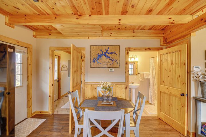 Modern Cabin w / Grill Near Golf & Bass Fishing!