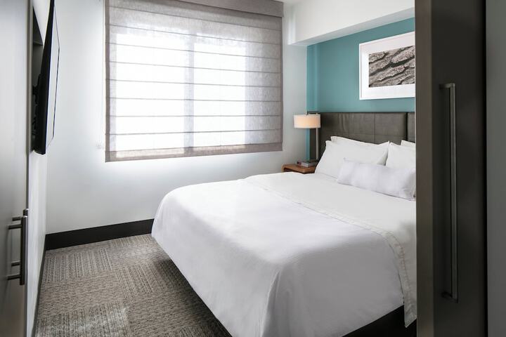 Room 34 of 44