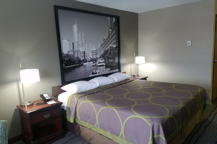 Super 8 by Wyndham Chicago OHare Airport