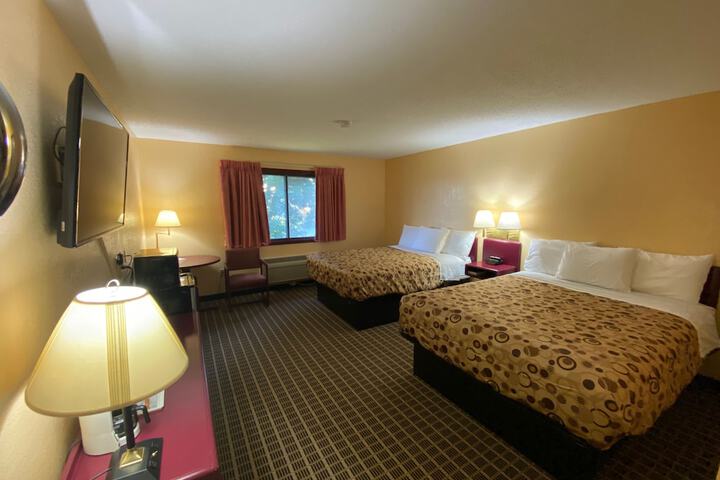 Room 7 of 18