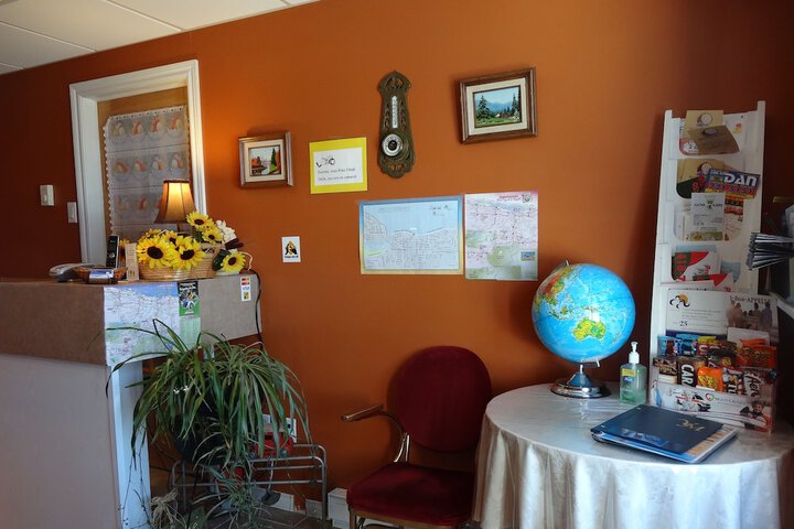 Room 30 of 46
