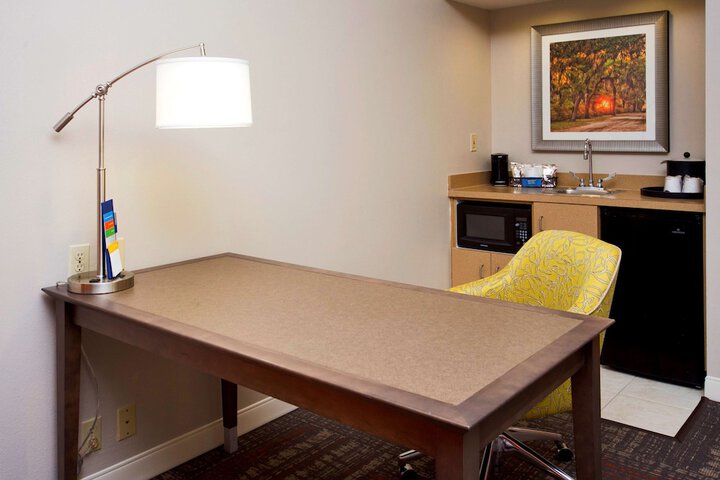 Hampton Inn & Suites Valdosta / Conference Center