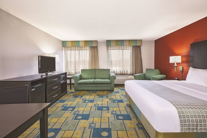 Room 14 of 32