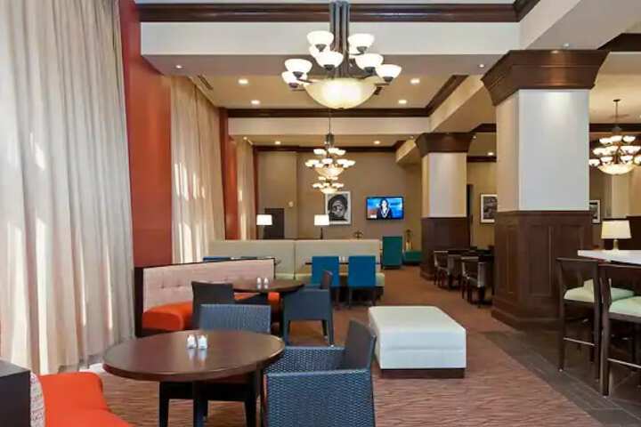Hilton Garden Inn Milwaukee Downtown