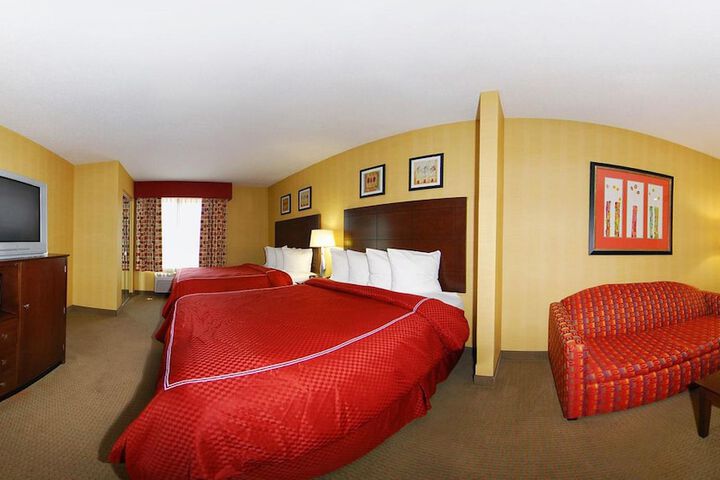 Room 14 of 40