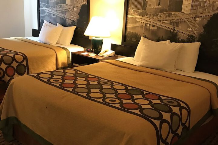 Super 8 by Wyndham Canonsburg / Pittsburgh Area