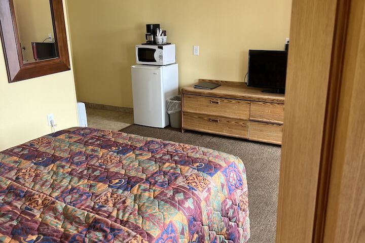 Room 59 of 443