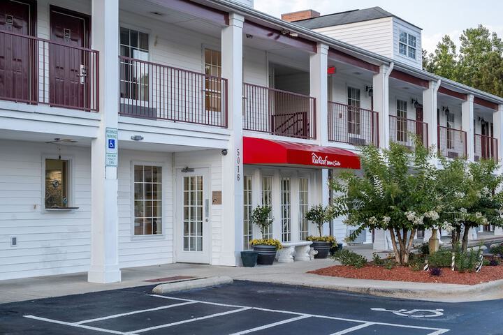 Hotel 3 of 50