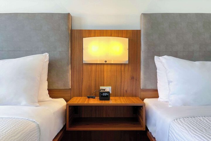 Room 20 of 63