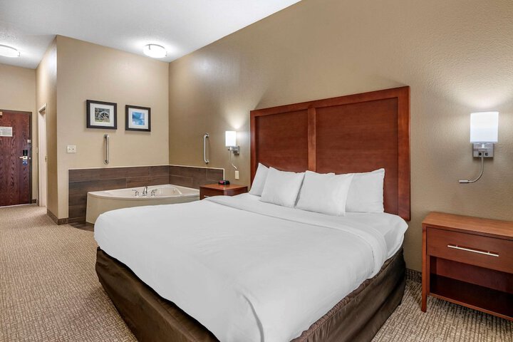 Room 21 of 35