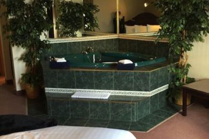 Travelodge by Wyndham Conference Centre & Suites Whitecourt