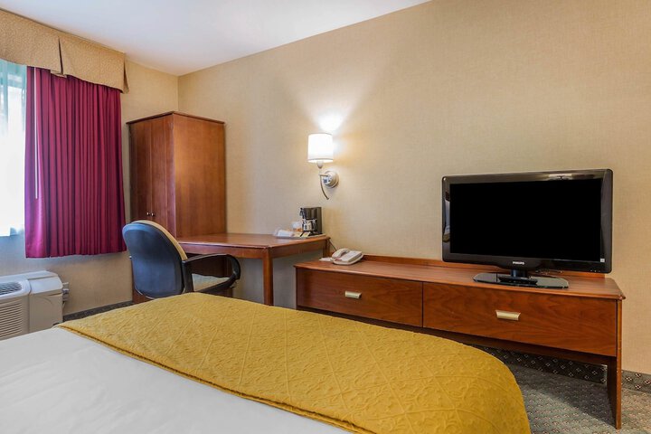 Room 16 of 37