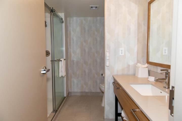 Hampton Inn & Suites Jennings