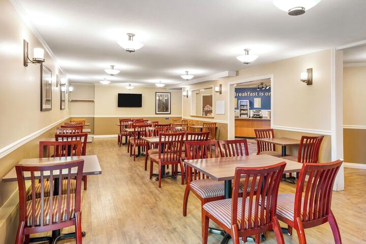 Days Inn by Wyndham Nanaimo