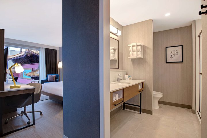Room 36 of 67