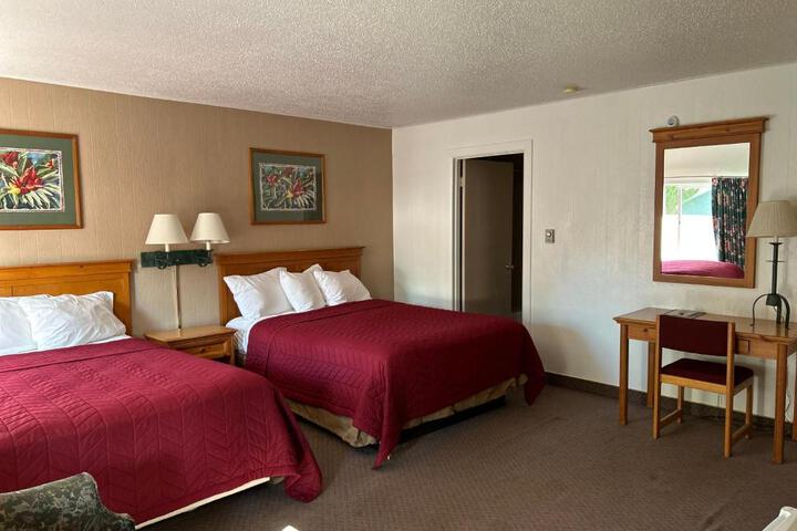 Redwood Arms Motel