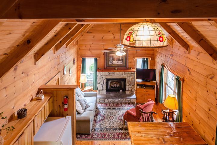 Highland Hills Motel and Cabins – a Master Hosts Resort