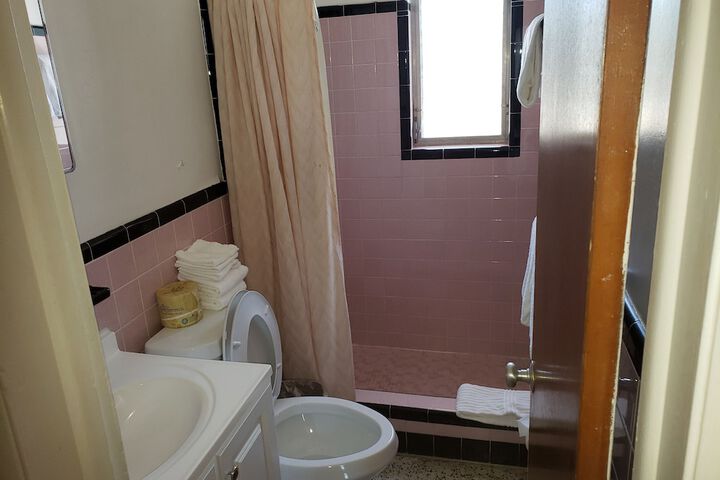 Room 34 of 48
