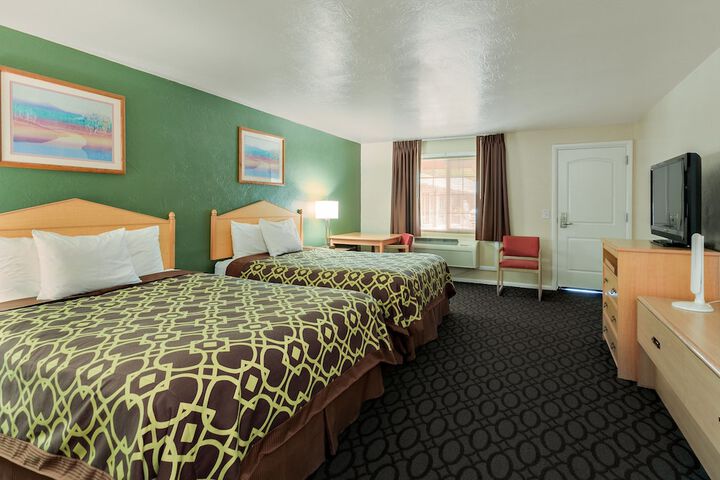 Room 17 of 25