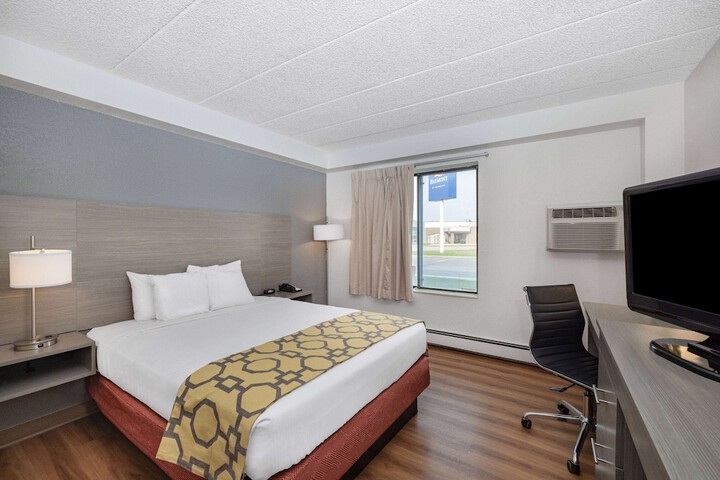 Room 21 of 31