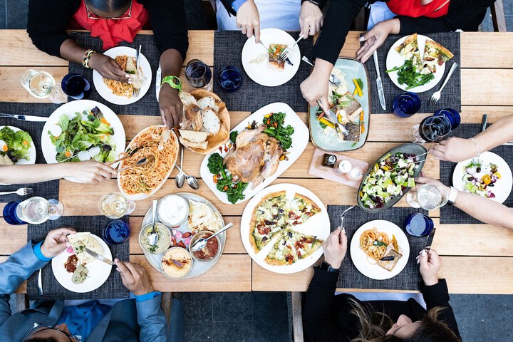 Dining 30 of 44
