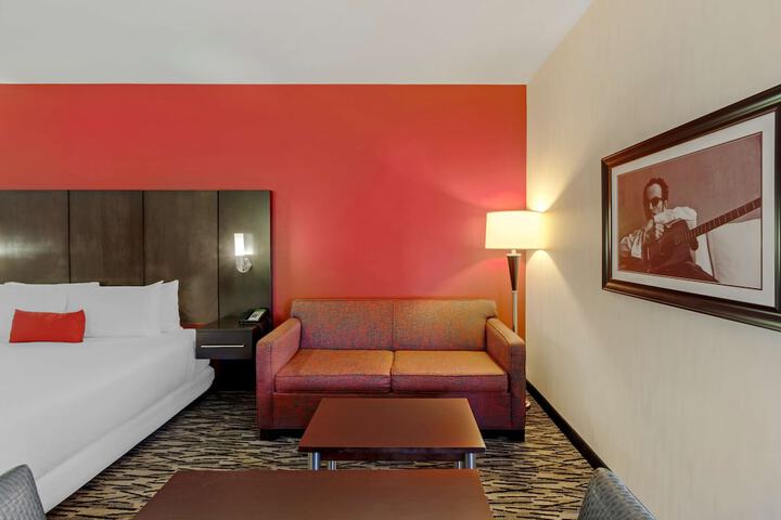 C Hotel by Carmens BW Premier Collection