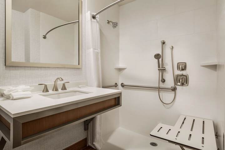 Room 30 of 54