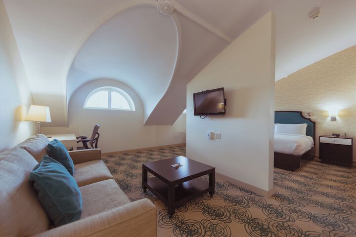 Room 16 of 56