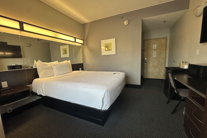 Microtel Inn & Suites by Wyndham Quincy Downtown / River Area