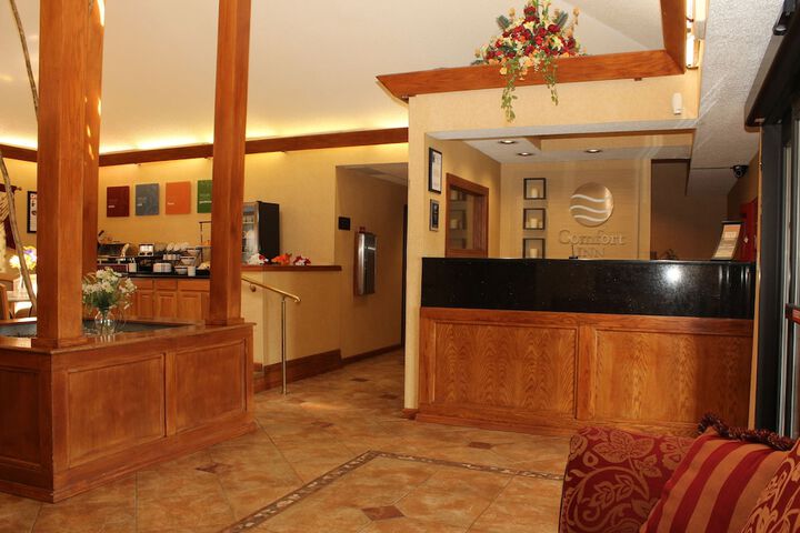 Hotel Interior 6 of 37