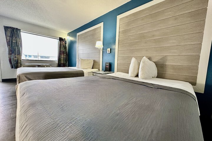 Room 14 of 21
