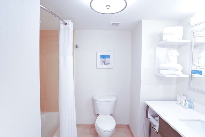 Room 30 of 41