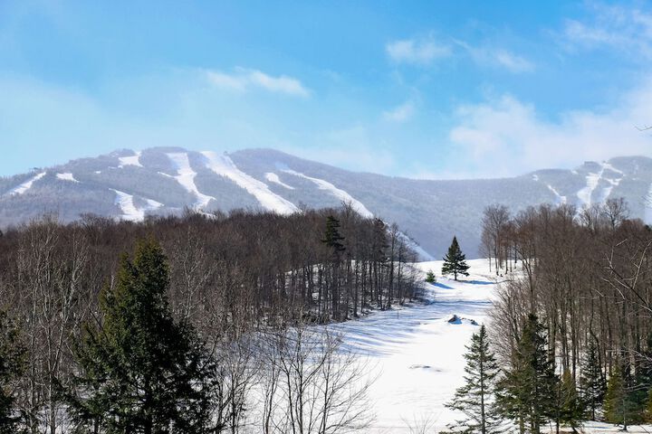 Killington Mountain Lodge Tapestry Collection by Hilton