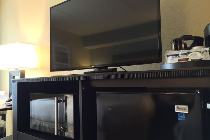 Room 32 of 49