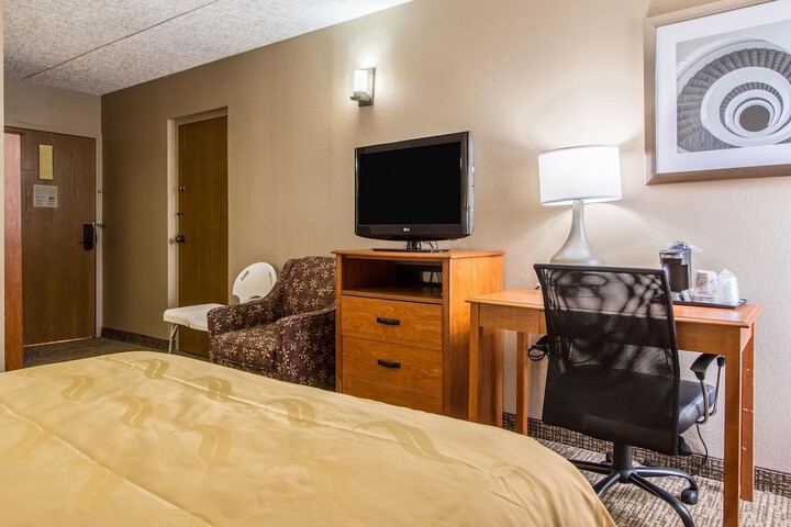 Room 18 of 21