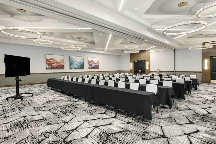 Crowne Plaza Lansing by IHG